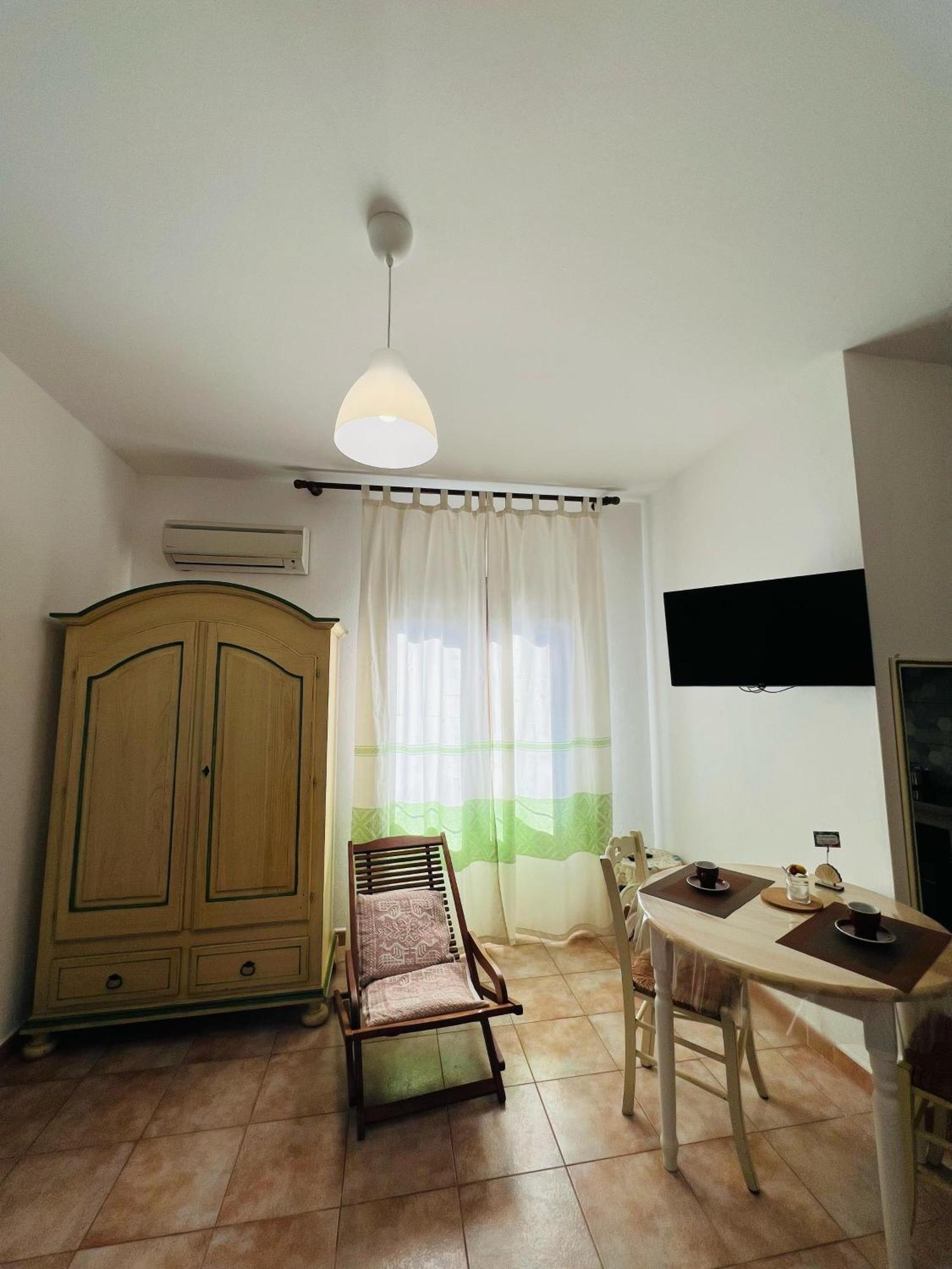 Bed&Breakfast Le petunie Bari Sardo Extérieur photo